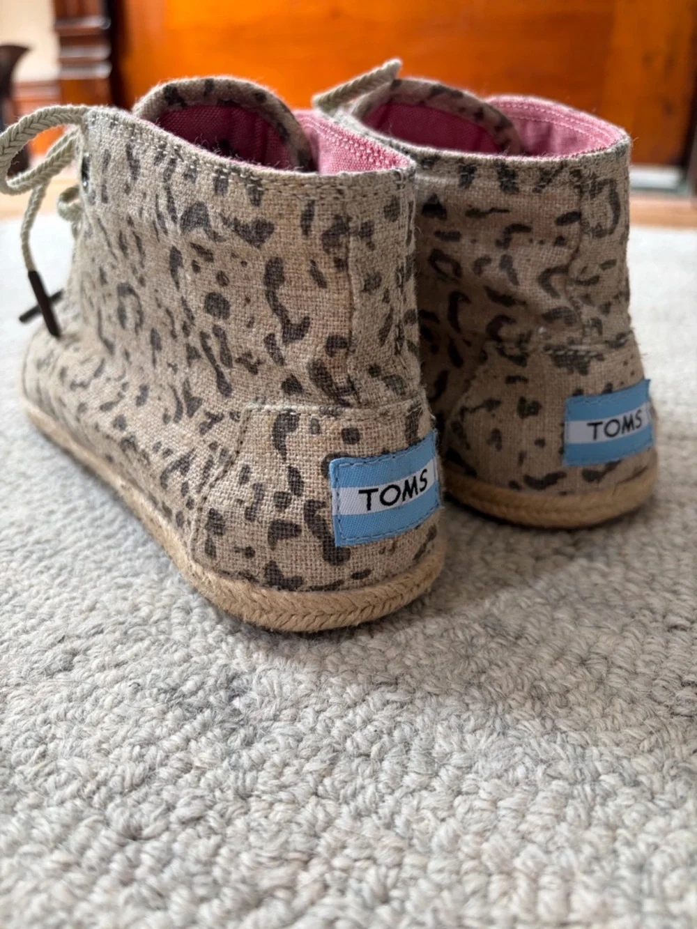 TOMS Leopard Print Canvas Desert Chukka Lace Up Shoes Women’s 8.5